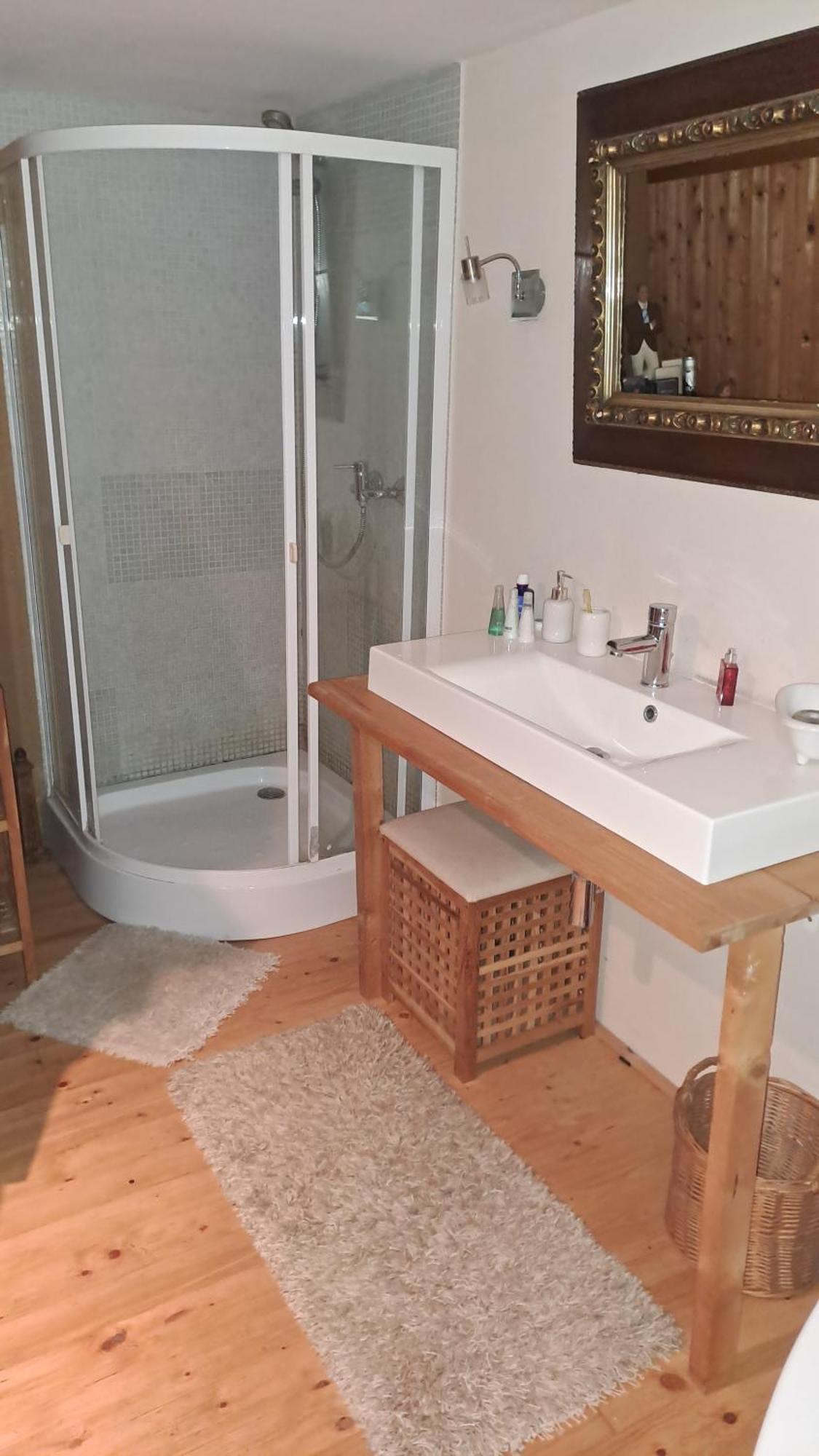 Apartmenthaus Mit Sauna Und Whirlpool Krefeld Exterior photo